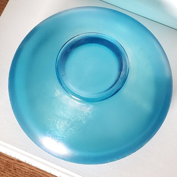 Fenton Celeste Blue Stretch Glass Cupped Console Bowl - Picture 6 of 7